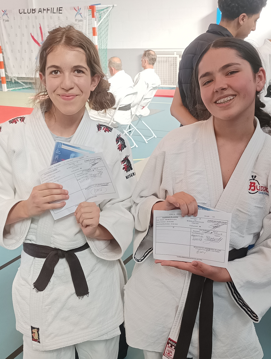 Lana et Clémence empochent l'UV2 pour la ceinture noire