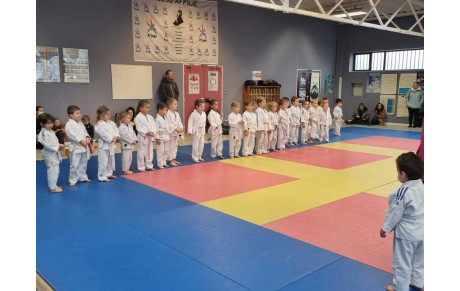 14/12/2022 Rencontre éveil judo à Courcelles avec le JC Verny
